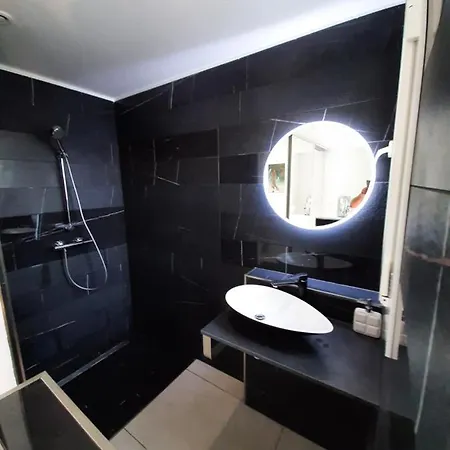 Villa Rasoa Chambre Miroir-2